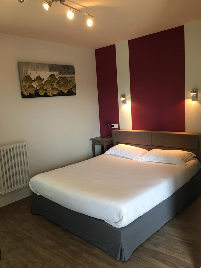 Logis Les Voiliers Hotel Peigney Eksteriør billede