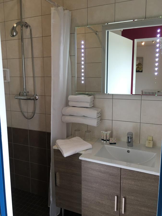 Logis Les Voiliers Hotel Peigney Eksteriør billede